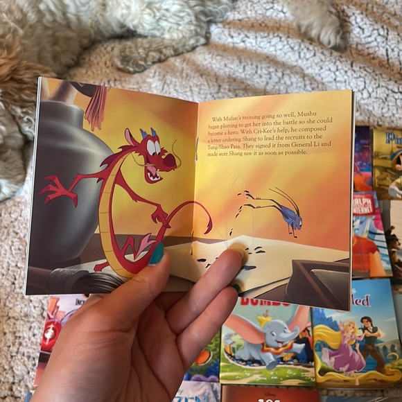 22 mini books by Autumn publishing - Picture 2 of 3